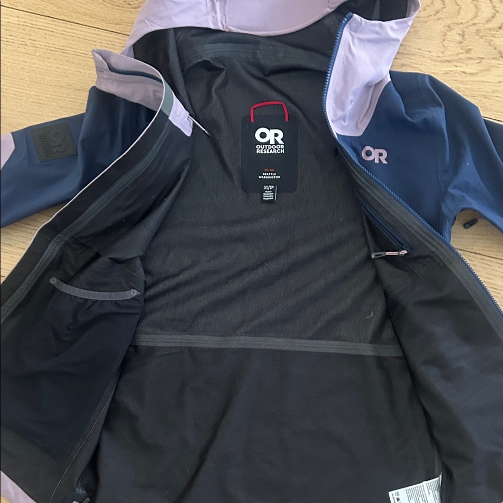 Outdoor Research Navy and Lavender Hooded Jacket - Picture 8 of 13